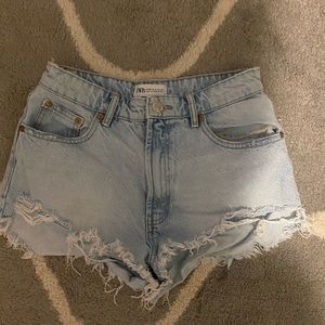 zara jean shorts! size 38